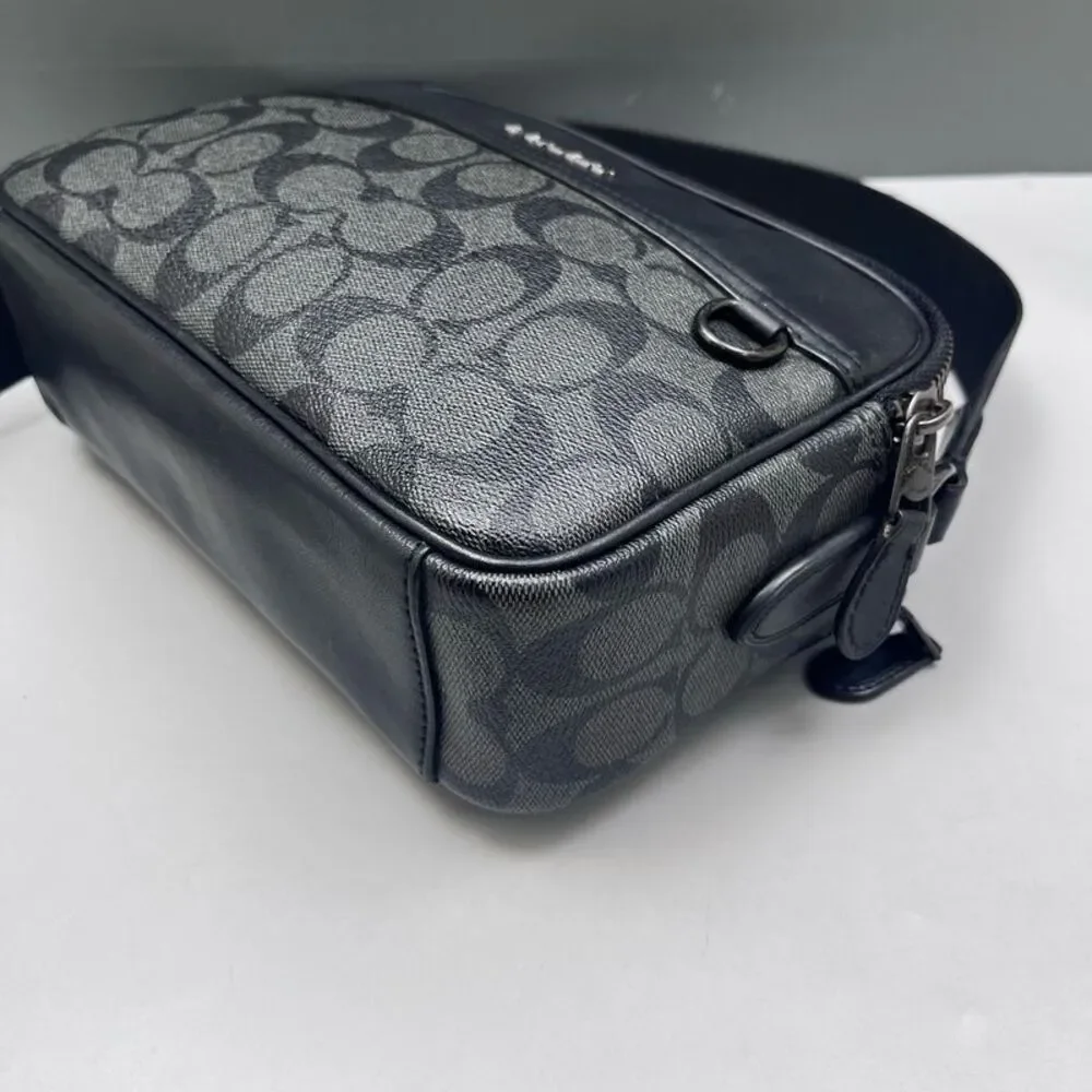 Coach Women Pre-Loved Bag Very Good Condition